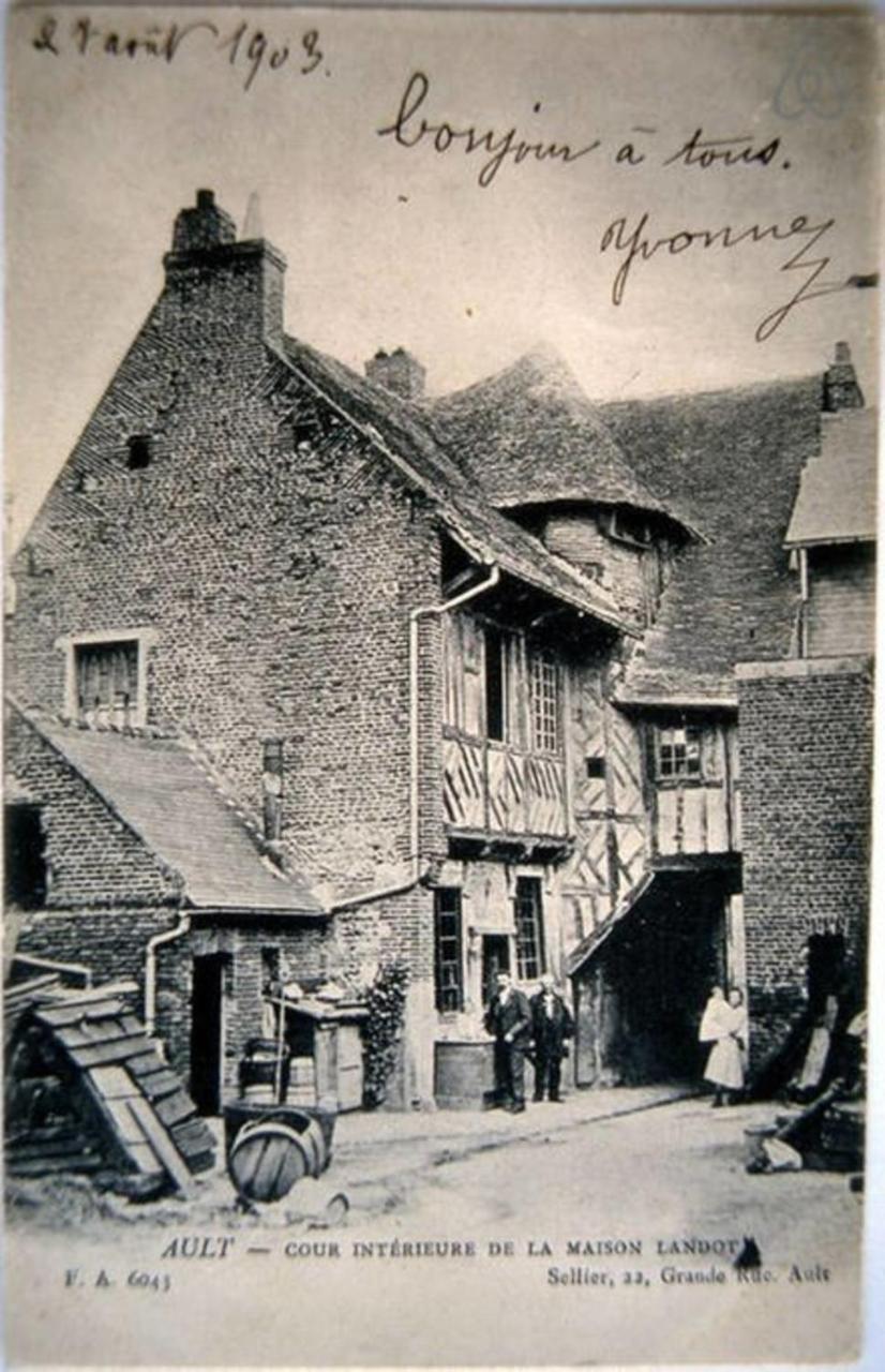 Aa13 - Le Victor Hugo - Sejour D'Exception Dans Un Appartement Historique Ault Luaran gambar
